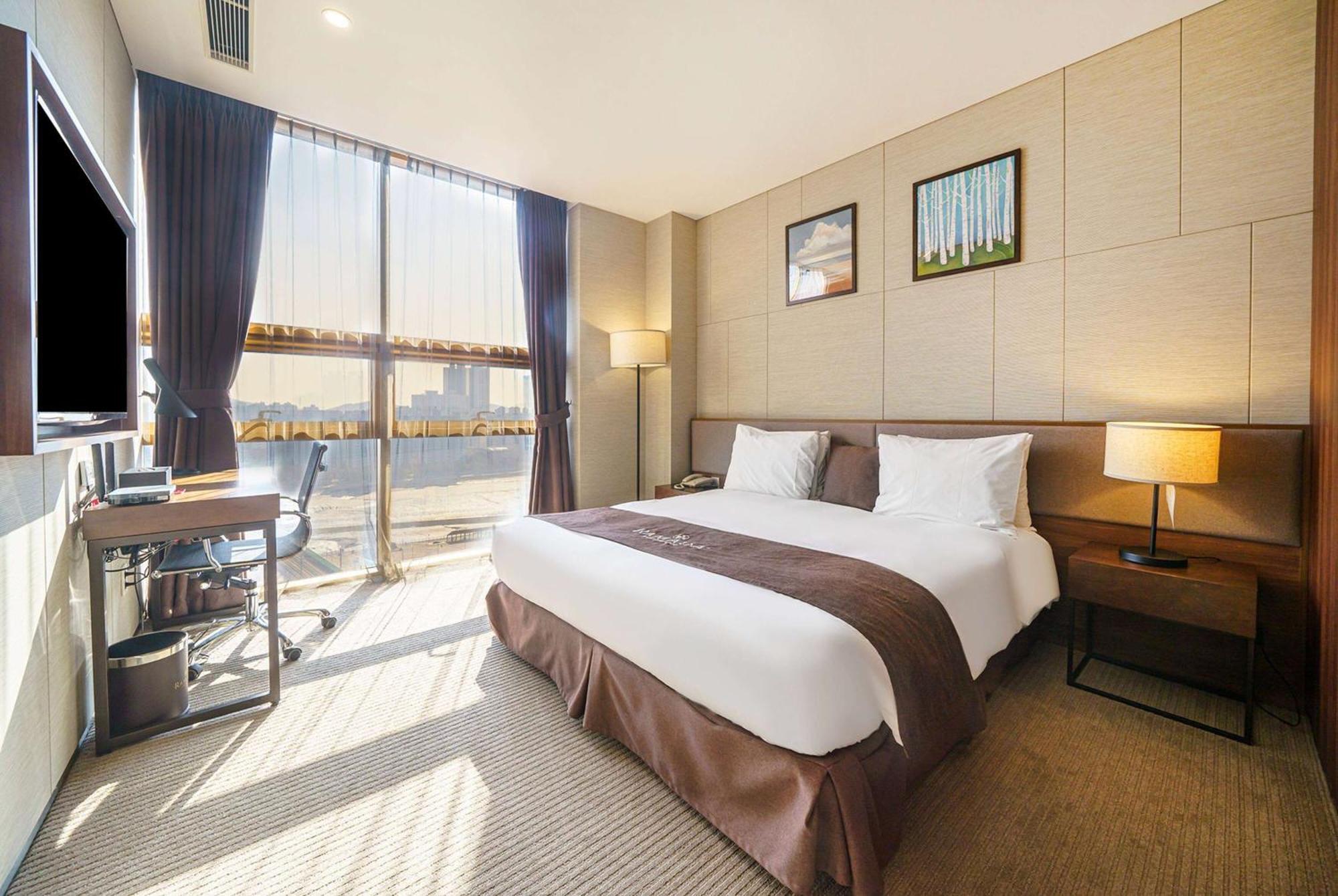 Gloucester Hotel Инчон Екстериор снимка