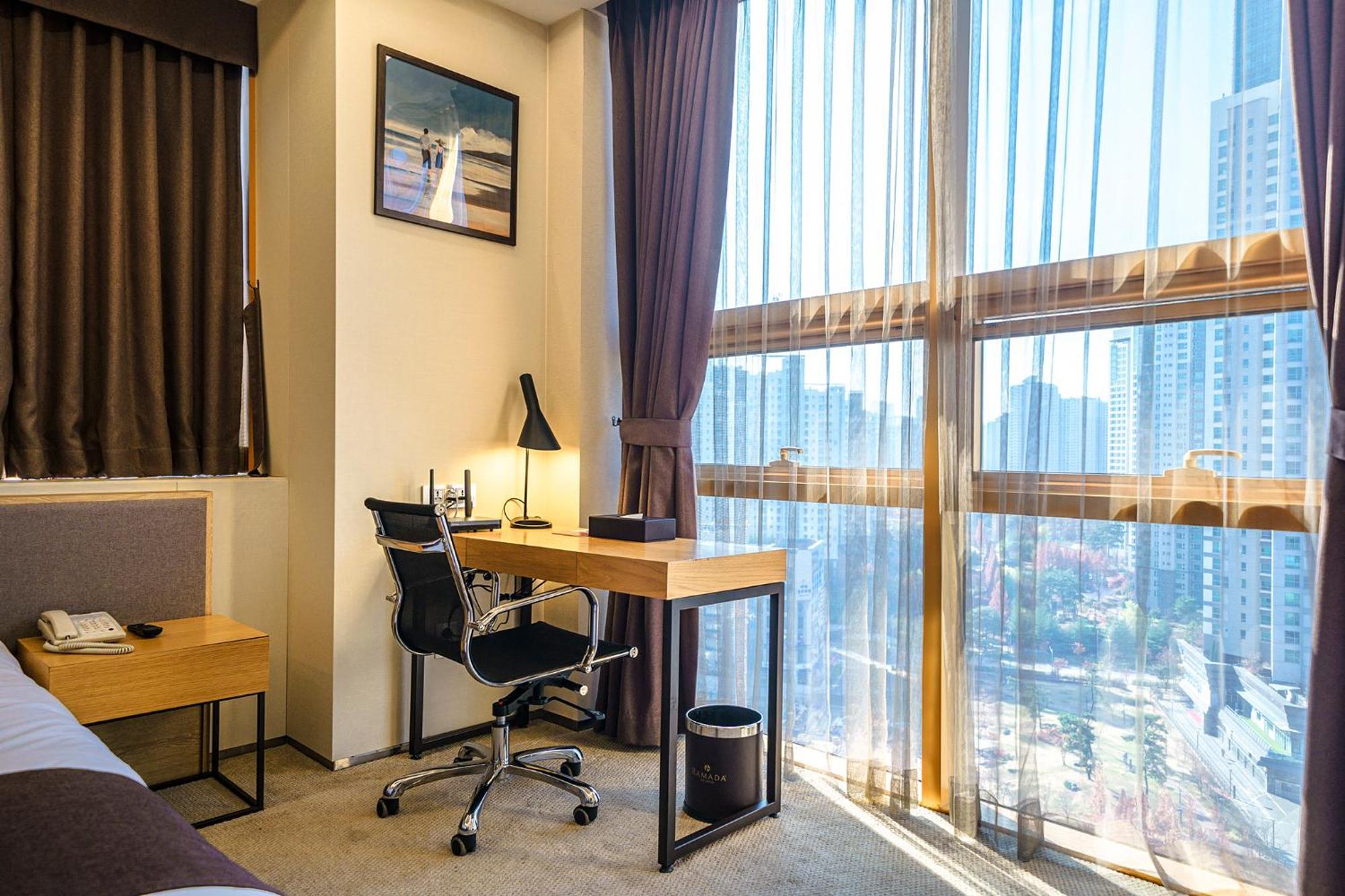 Gloucester Hotel Инчон Екстериор снимка