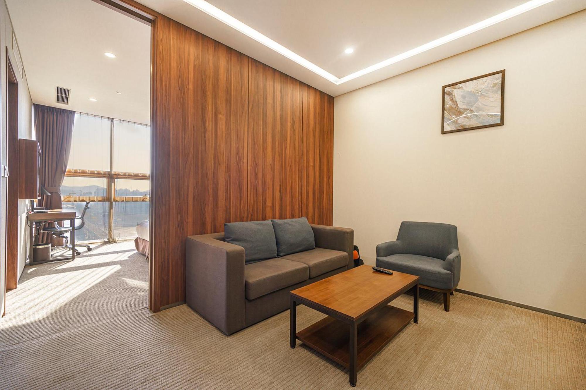 Gloucester Hotel Инчон Екстериор снимка