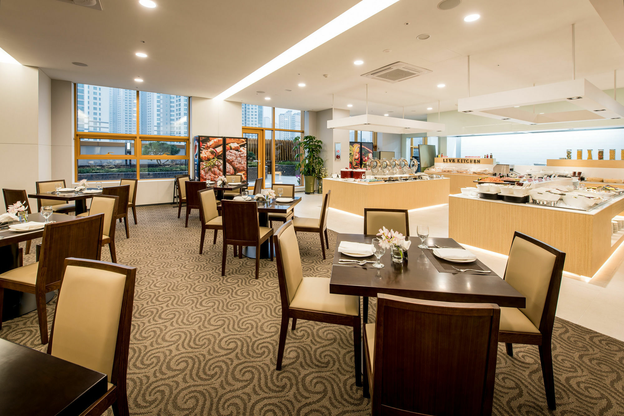 Gloucester Hotel Инчон Екстериор снимка